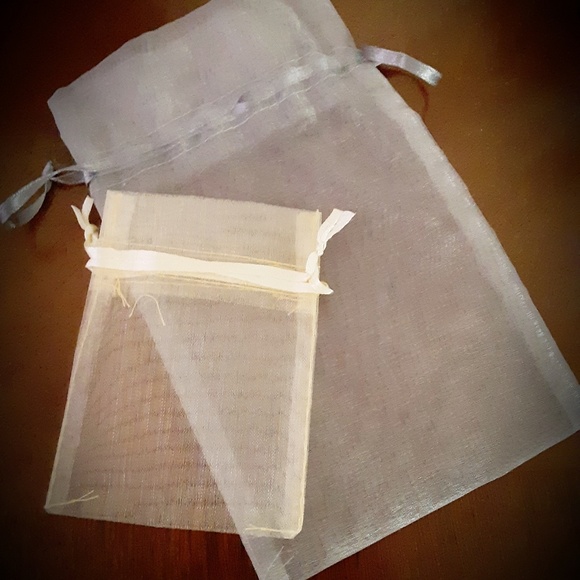 Friendship bead bracelet, Southwest colors. - Picture 4 of 4